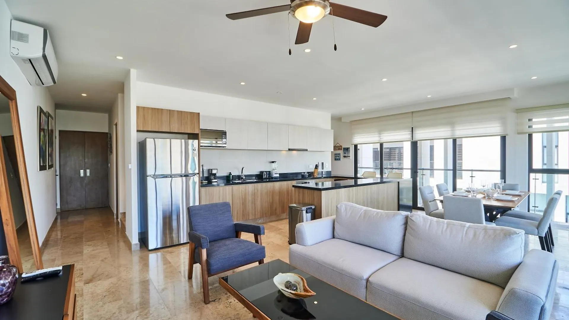 Luxury 2-Story Apt With Jacuzzi Playa del Carmen