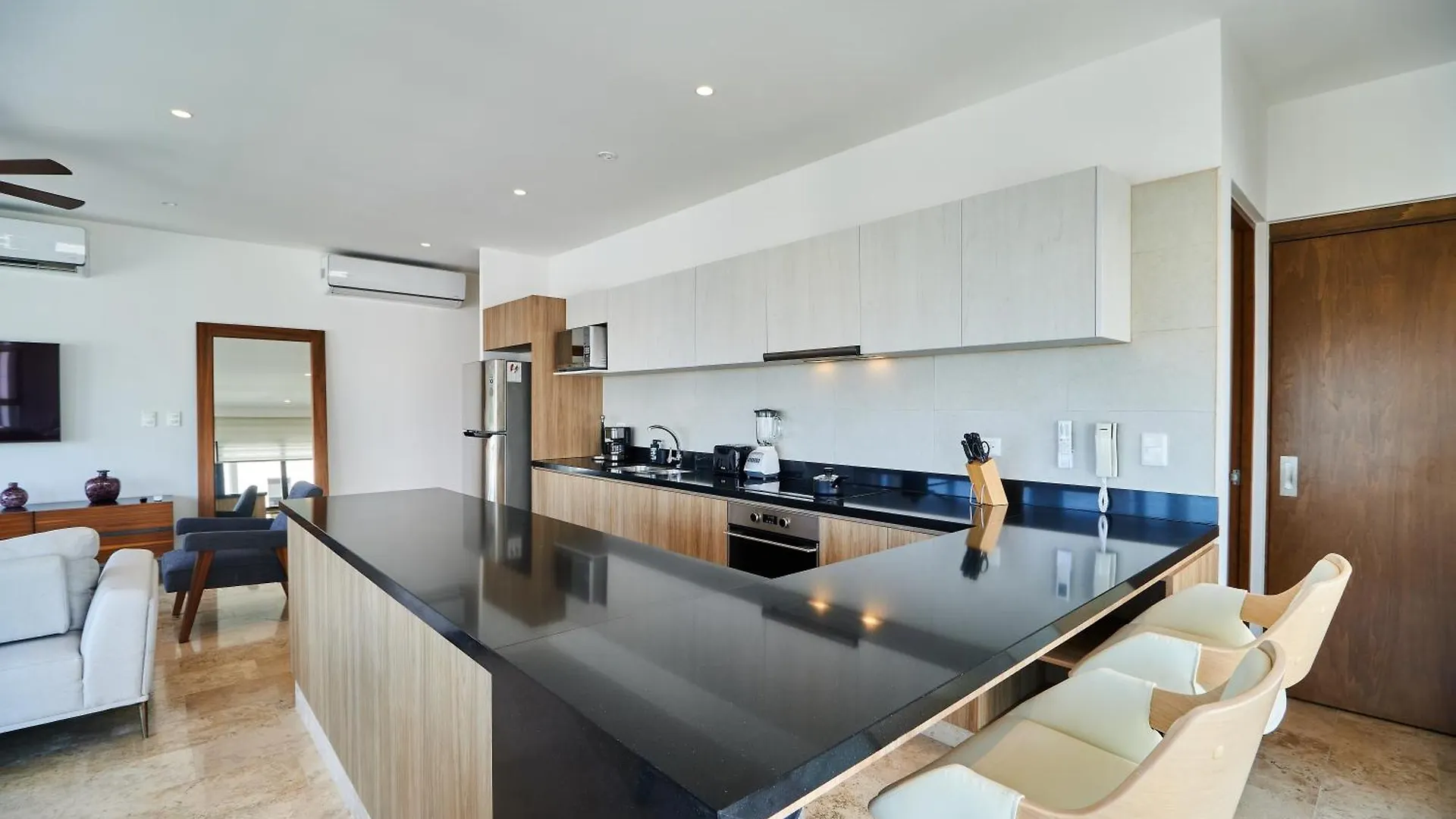 Luxury 2-Story Apt With Jacuzzi Playa del Carmen Mexico