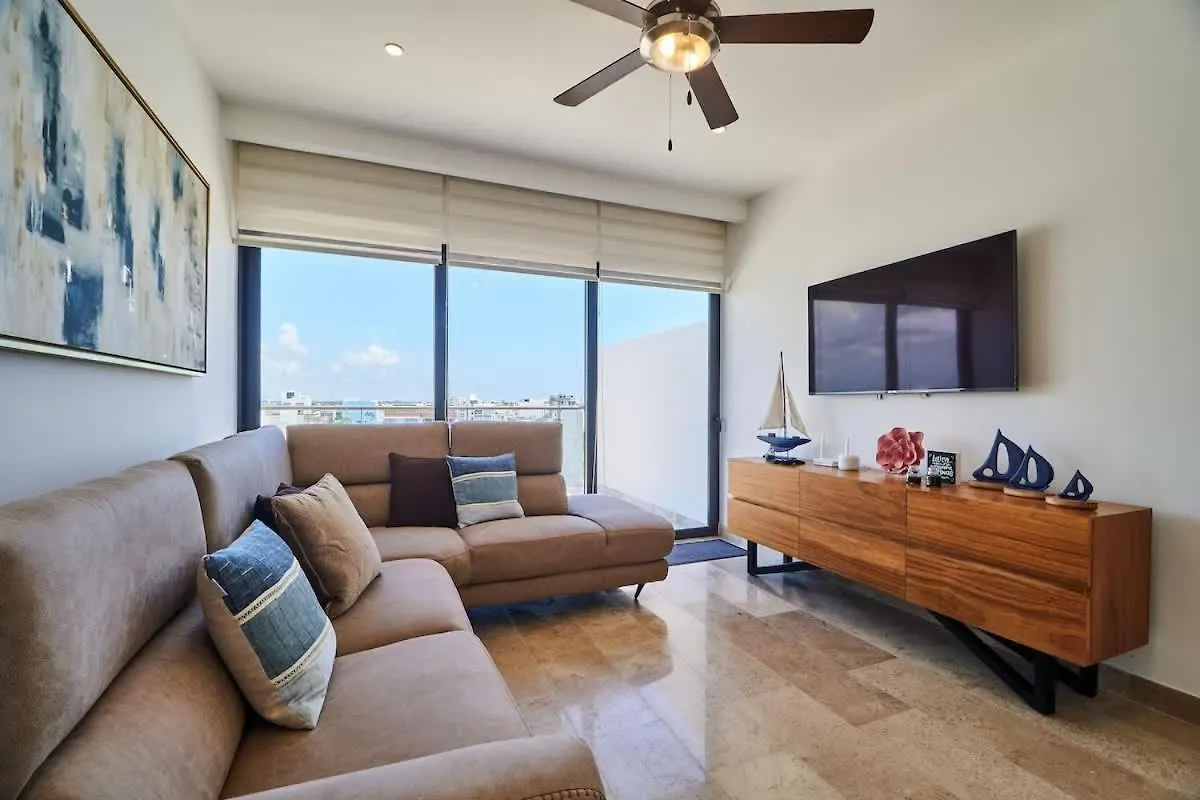 Luxury 2-Story Apt With Jacuzzi Playa del Carmen
