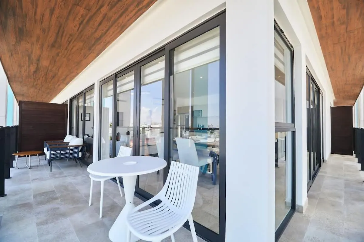 Luxury 2-Story Apt With Jacuzzi Playa del Carmen Mexico