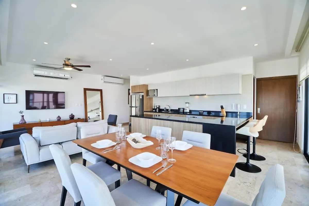 Luxury 2-Story Apt With Jacuzzi Playa del Carmen Mexico